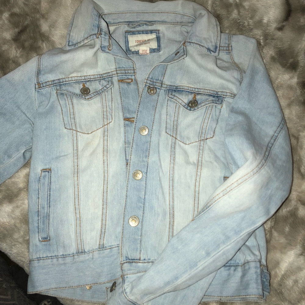 Forever 21 jean jacket NEW never worn